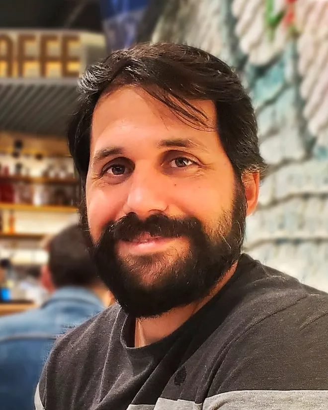 Adrián Álvarez